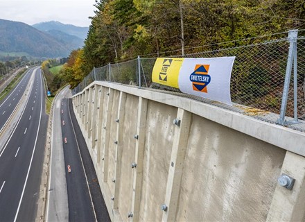 L121 Foto 5%20(Medium)