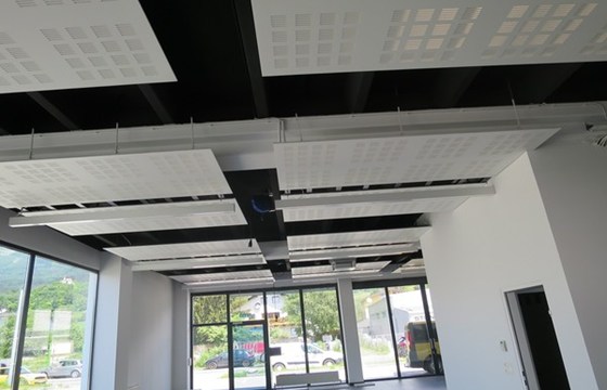 Csm HTB Schallschutzabdeckung Autopark IBK 2015 B A07c9331db